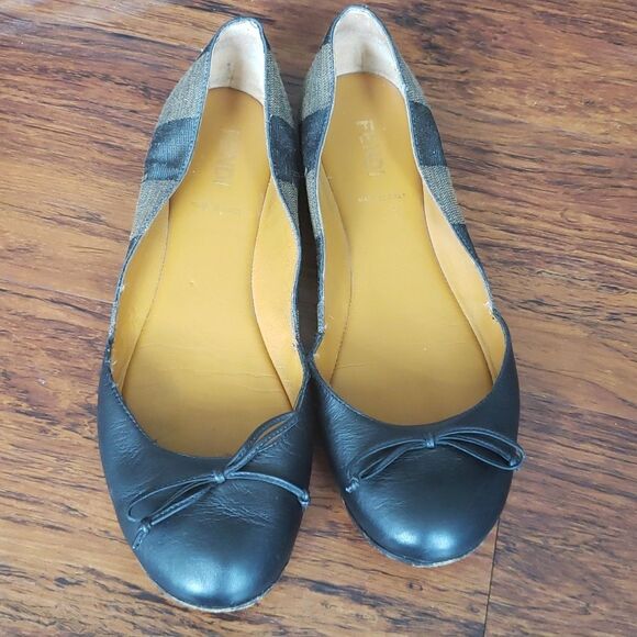 Fendi Womens Black Brown Chic Feminine Leather Classic Ballet Flats Size 38 - Picture 3 of 9